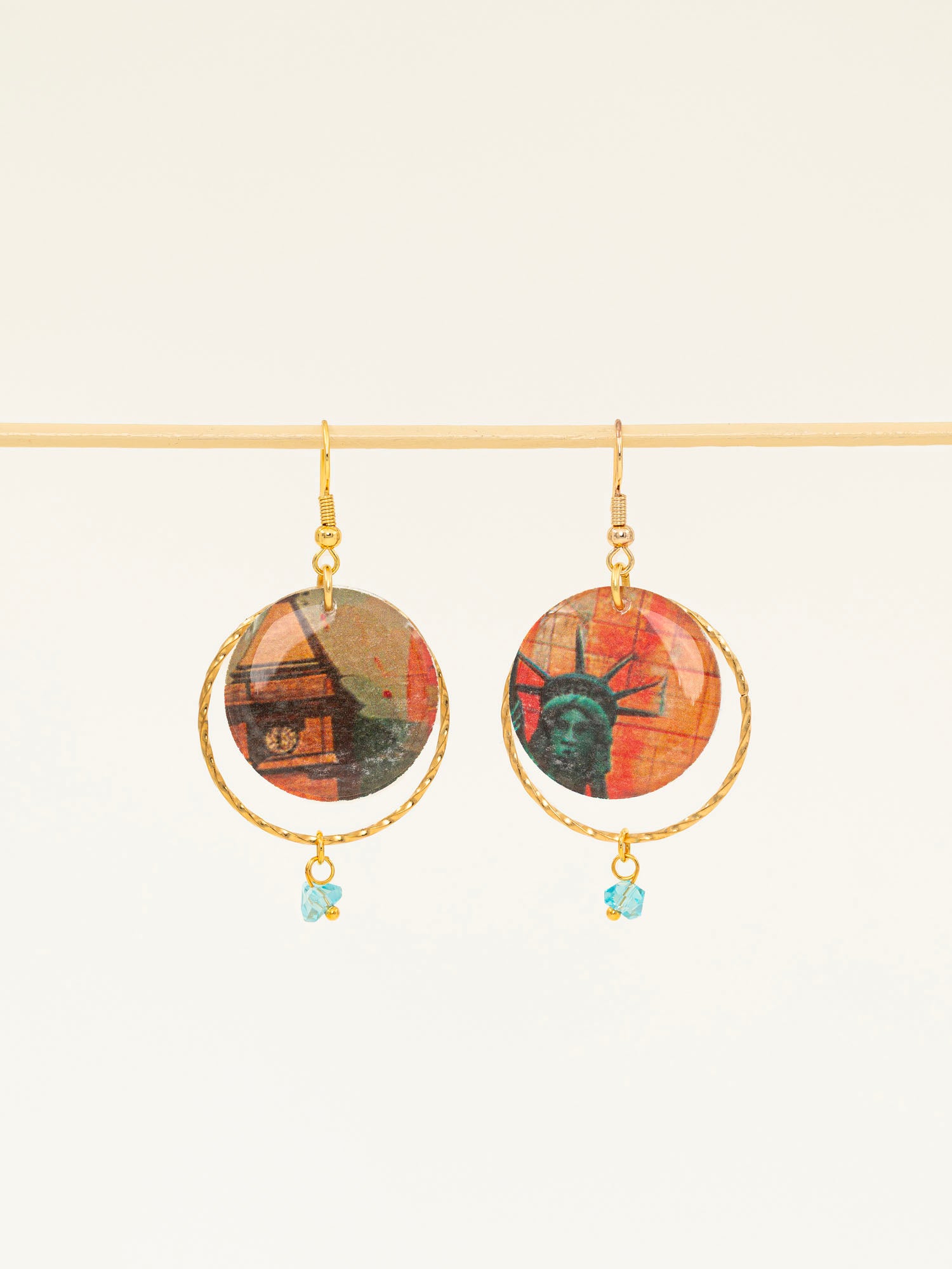 Boucles d'oreilles artisanales Tucson - papier résiné New York et pierre naturelle, fait main en France