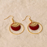 Boucles d'oreilles artisanales Atlanta - émail et dentelle dorée ciselée, fait main en France