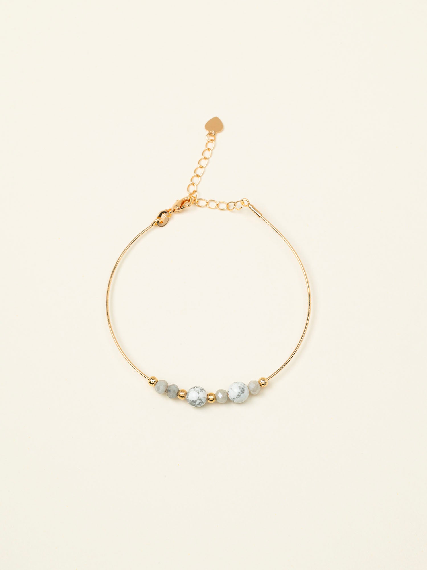 Bracelet jonc Gozo - howlite et labradorite, plaqué or 24K, fait main en France