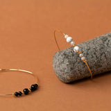 Bracelet jonc Gozo - howlite et labradorite, plaqué or 24K, fait main en France