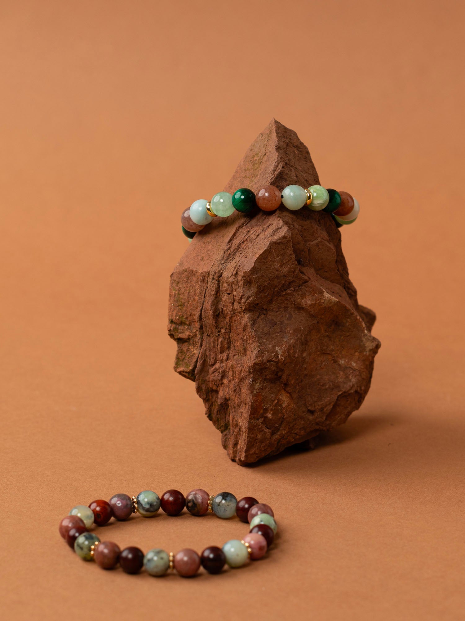 Bracelet perles Pacaya — calcite verte, œil de tigre vert et pierre de lune, fait main en France