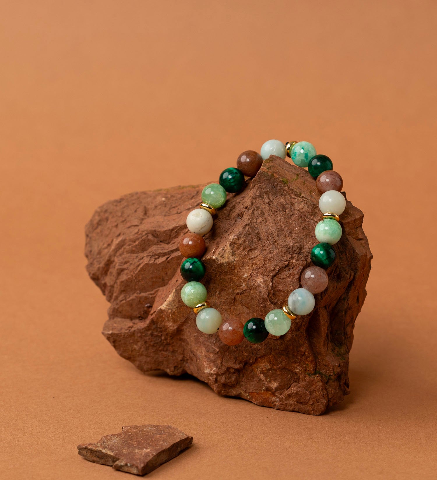 Bracelet perles Pacaya — calcite verte, œil de tigre vert et pierre de lune, fait main en France