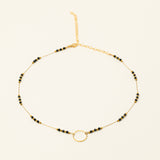 Collier artisanal Cassis - perles d'onyx et anneau doré ciselé, plaqué or 24K, fait main en France